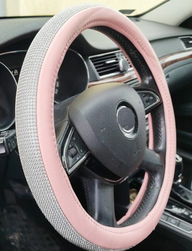 Couvre volant similicuir rose à strass Ø38cm