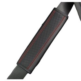 2db-os Műbőr steppelt biztonsági öv - piros varrással