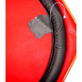   Valódi bőr kormányvédő-csavart mintával fekete színben KV-1012BK